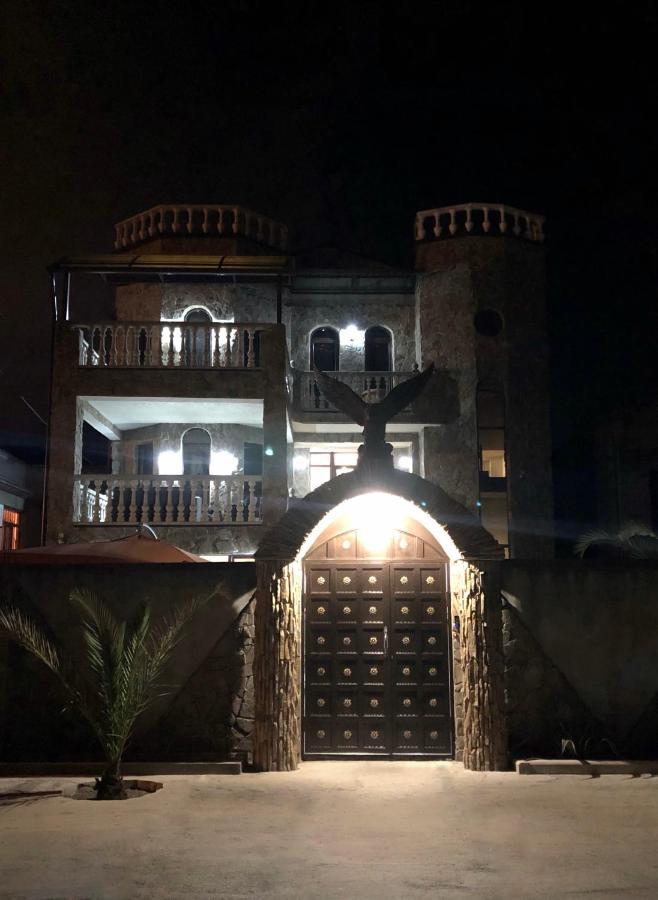 Hotel Гостевой Дом Siella Sochumi Exterior foto