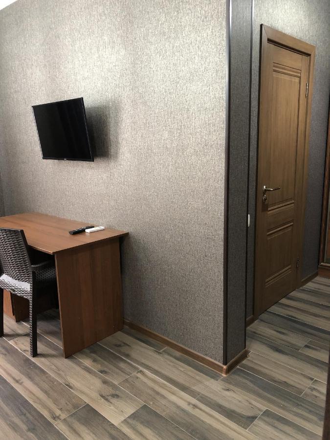 Hotel Гостевой Дом Siella Sochumi Exterior foto