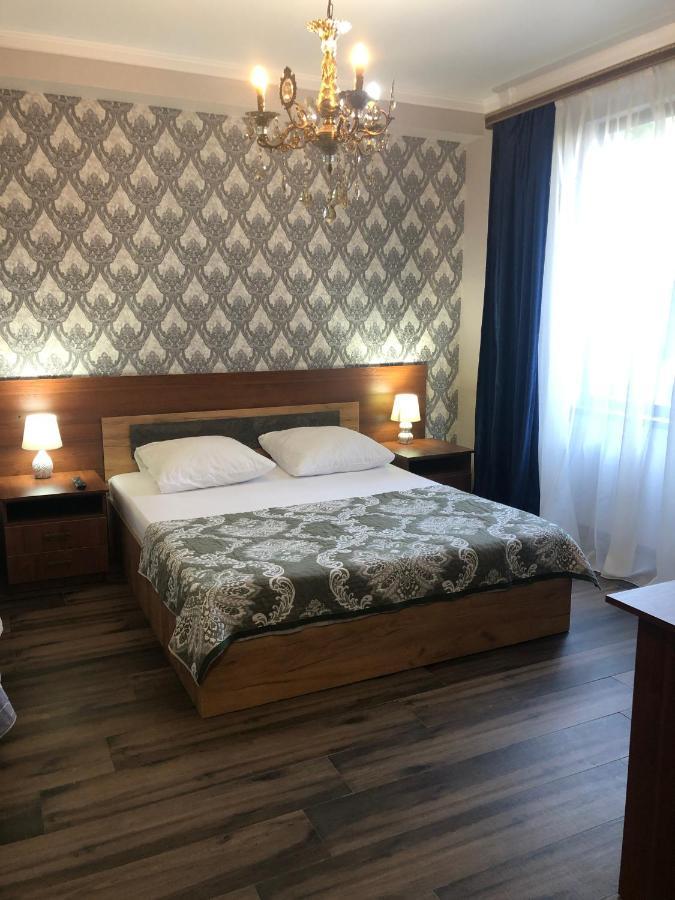 Hotel Гостевой Дом Siella Sochumi Exterior foto