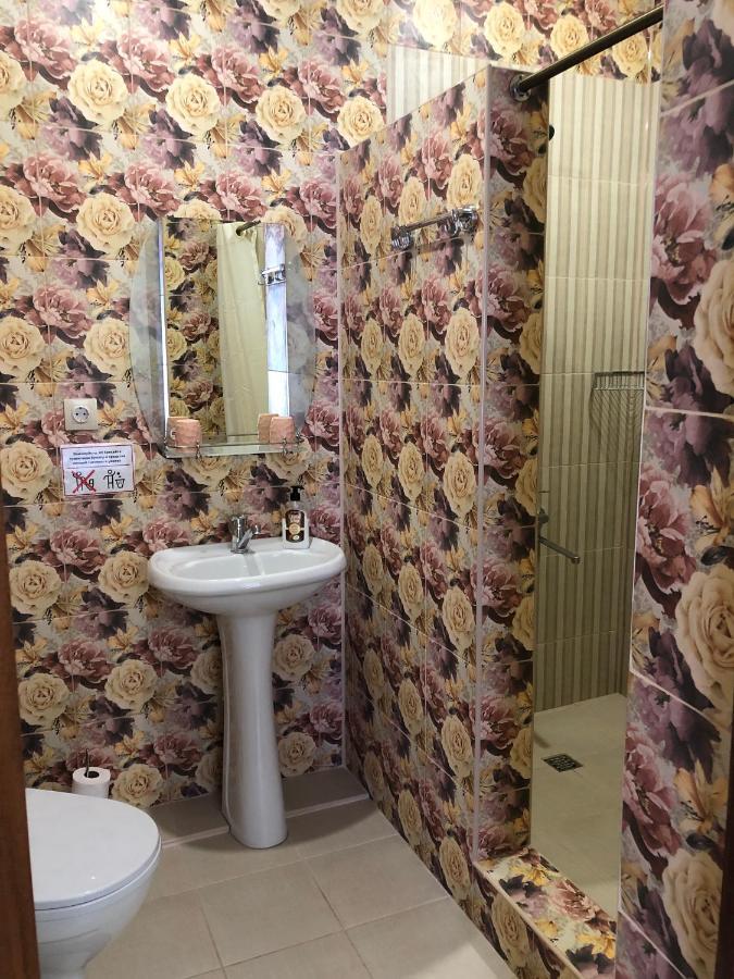Hotel Гостевой Дом Siella Sochumi Exterior foto
